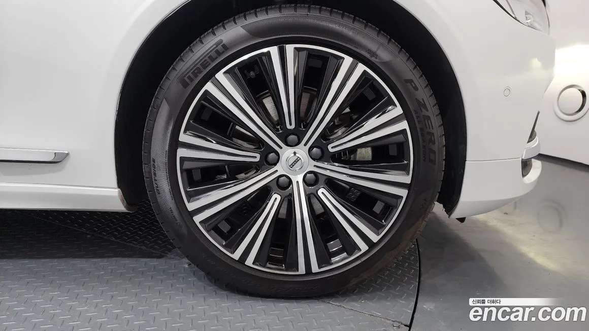 Volvo S90 2023 из KR, фото 9