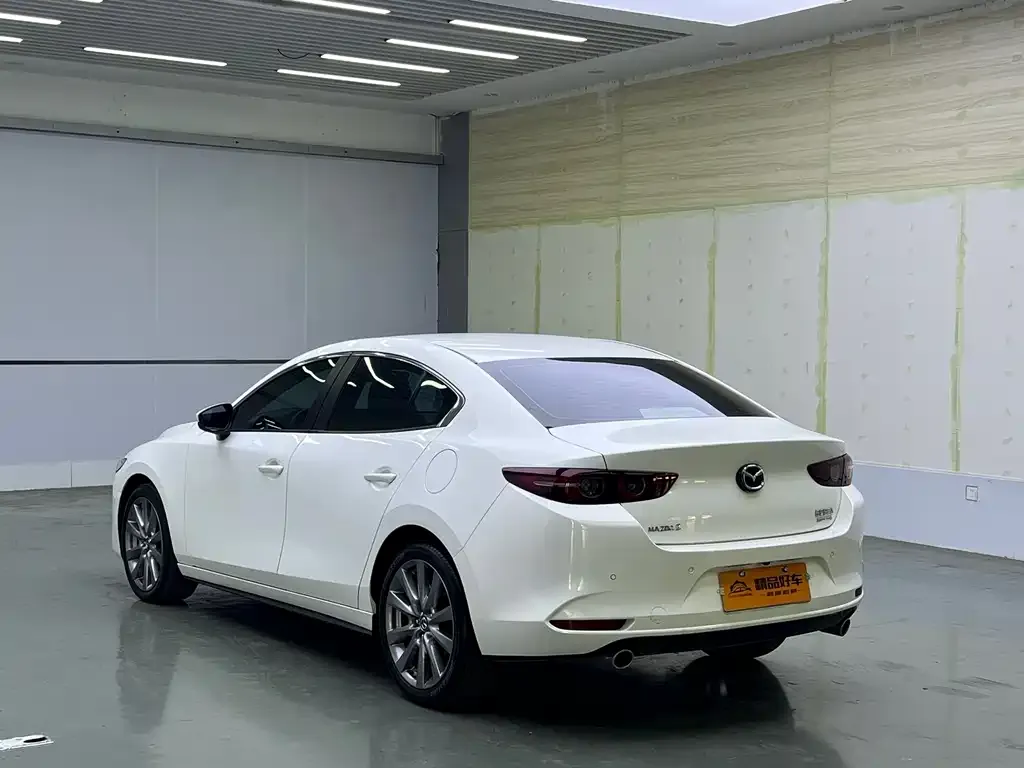 Mazda 3 Axela 2023 из CN, фото 7