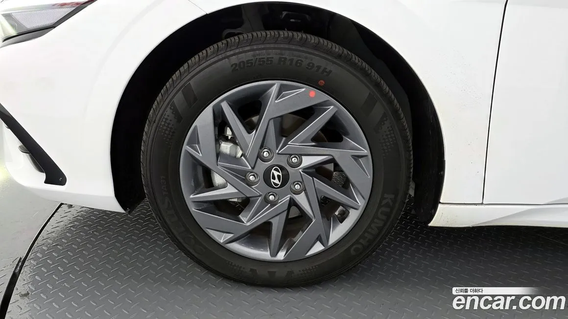 Hyundai AVANTE — фото 4