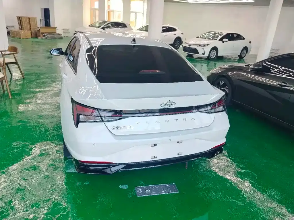 Hyundai Elantra 2023 из CN, фото 4