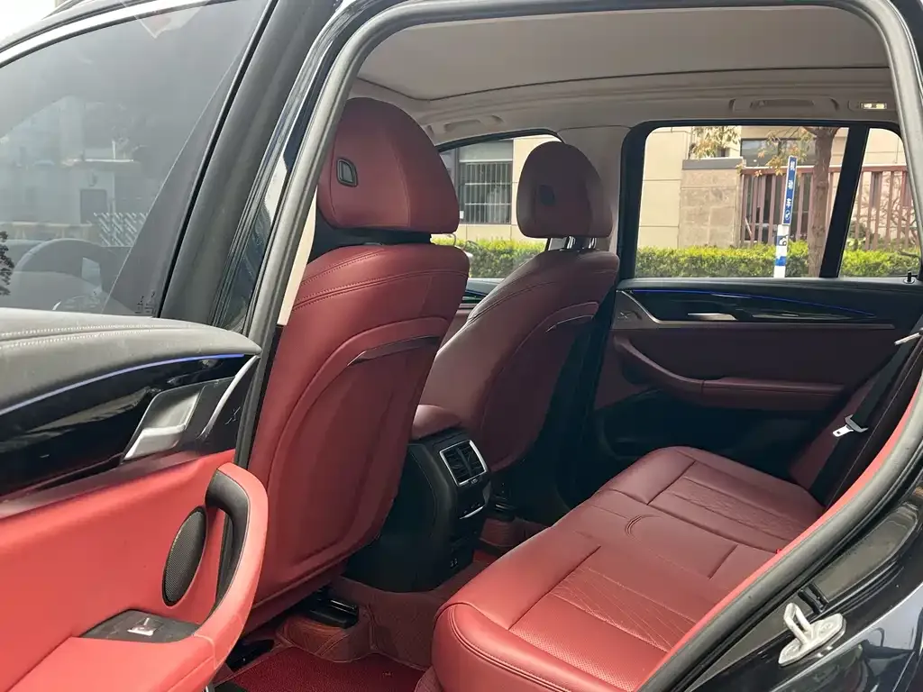 BMW X3 2022 из CN, фото 2