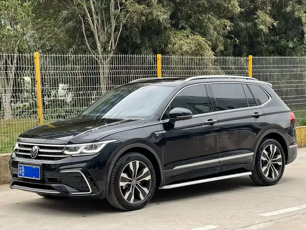 Volkswagen Tiguan L 2021 из CN, фото 1