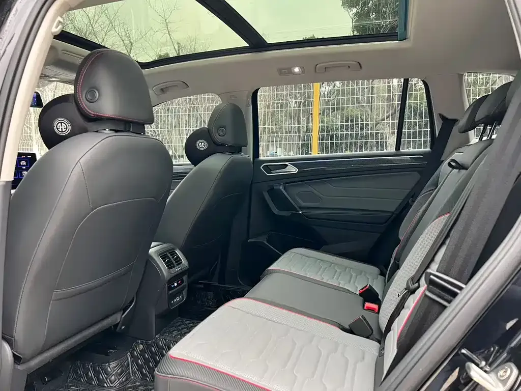 Volkswagen Tiguan L 2021 из CN, фото 9