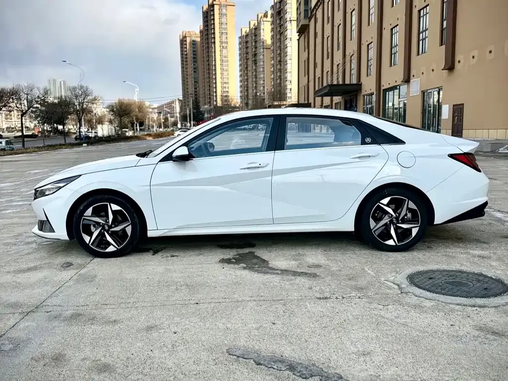Hyundai Elantra 2021 из CN, фото 10