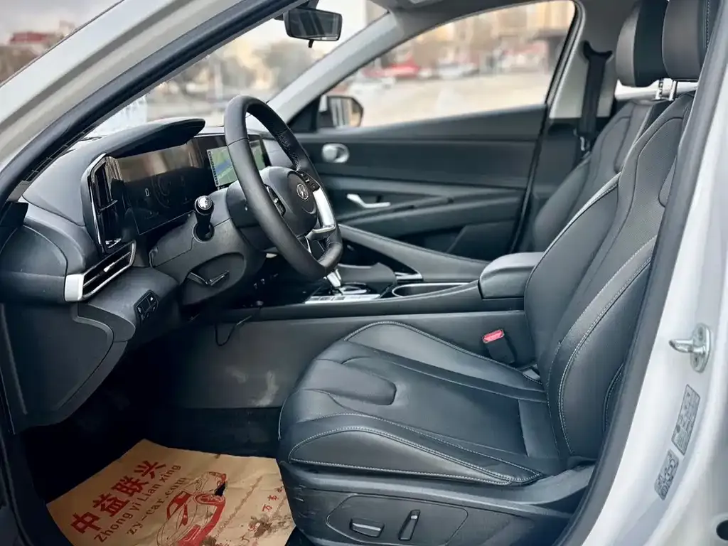 Hyundai Elantra 2021 из CN, фото 3