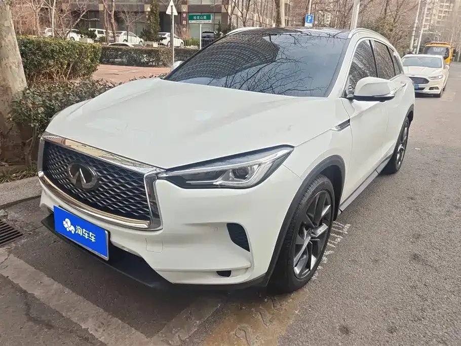 Infiniti QX50 2023 из CN, фото 1