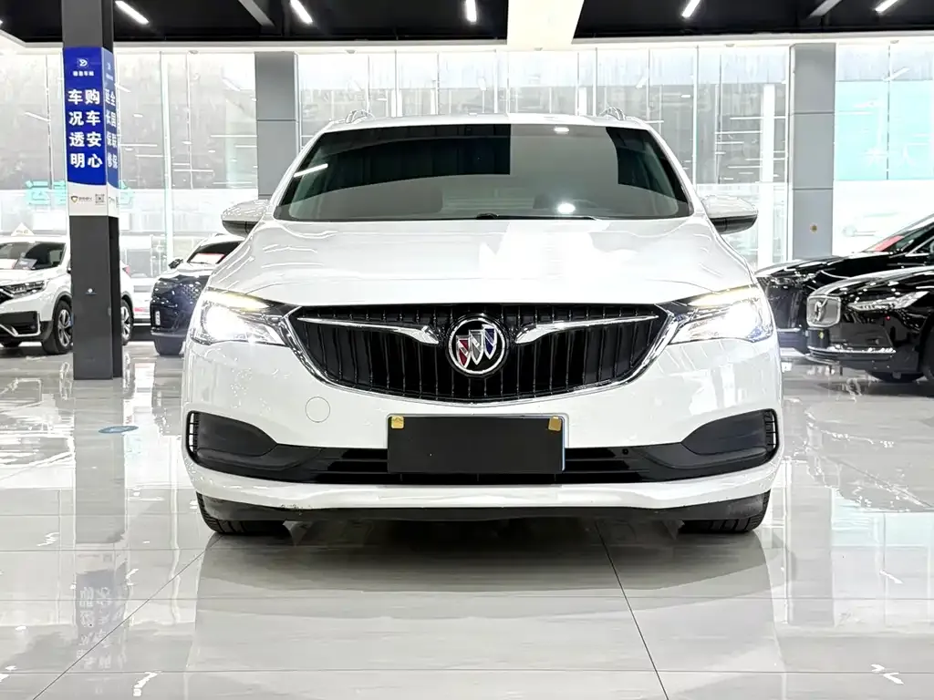Buick GL6 2023 из CN, фото 2
