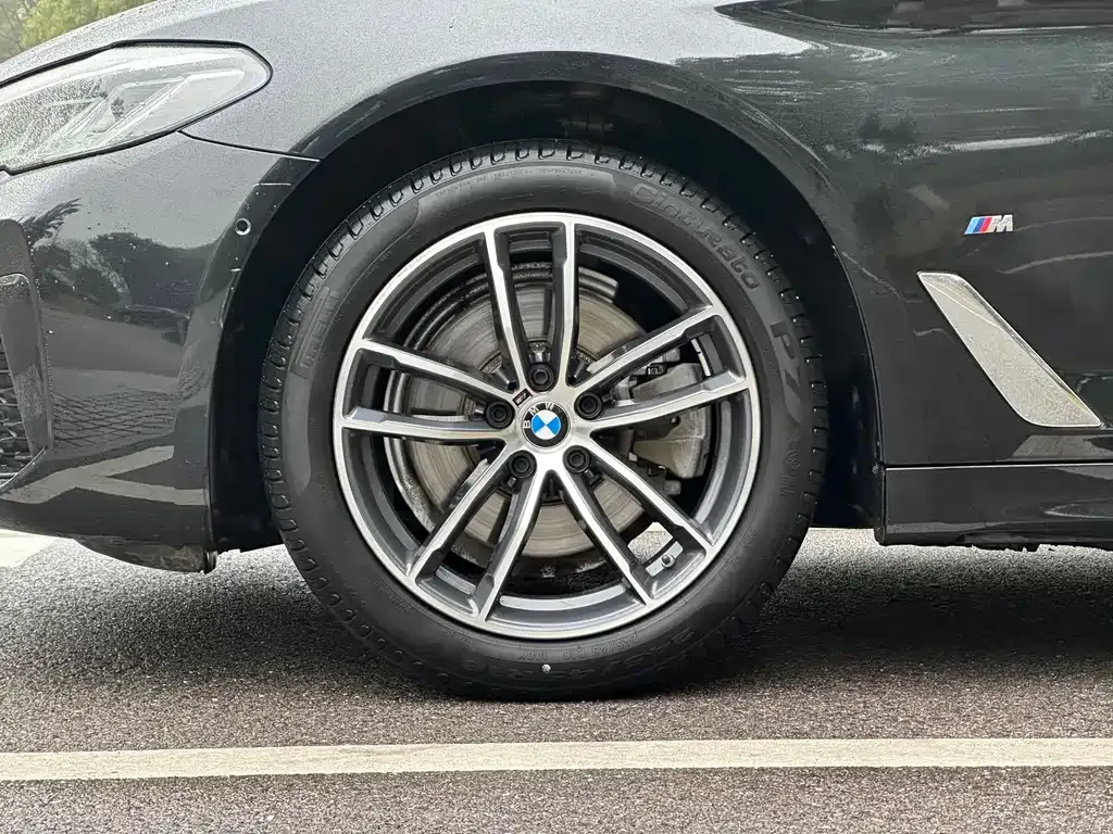BMW 5 Series — фото 3
