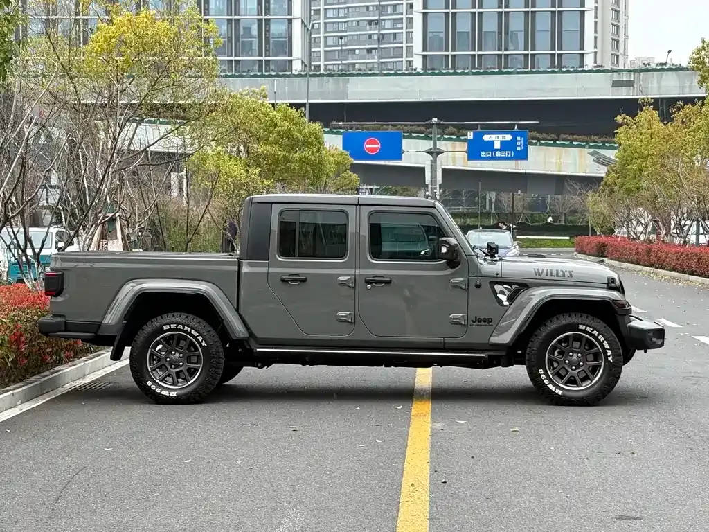 Jeep Gladiator — фото 4