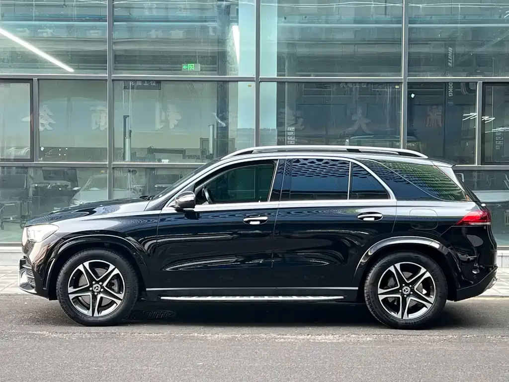 Mercedes-Benz GLE New Energy 2022 из CN, фото 3