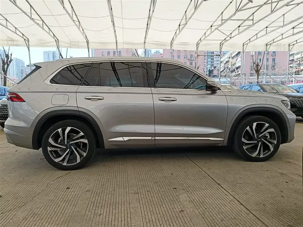 Geely Xingyue L — фото 10