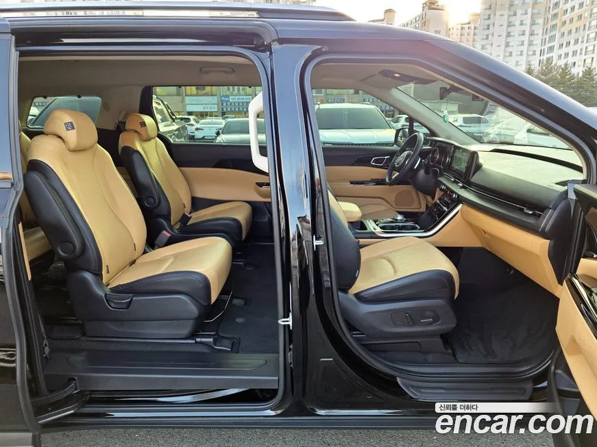 Kia Carnival — фото 10