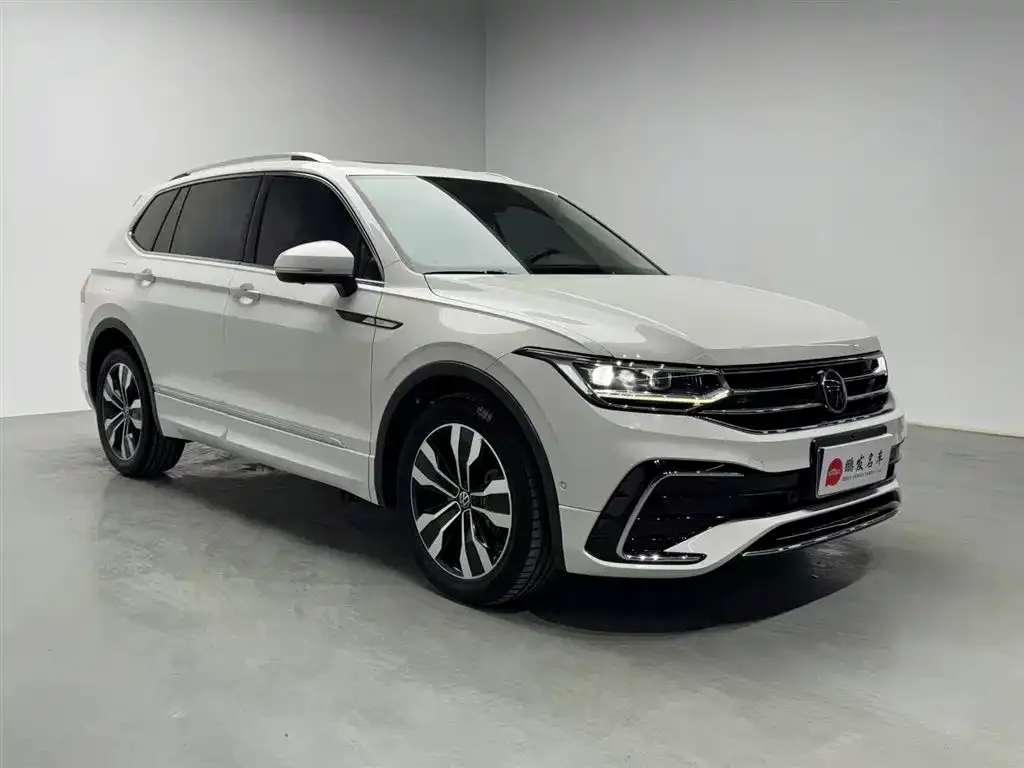 Volkswagen Tiguan L 2022 из CN, фото 2