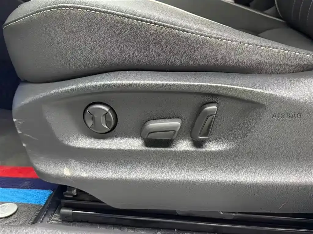 Volkswagen Tiguan L 2022 из CN, фото 8