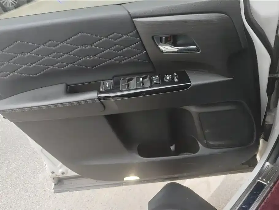 Honda Elysion 2022 из CN, фото 6