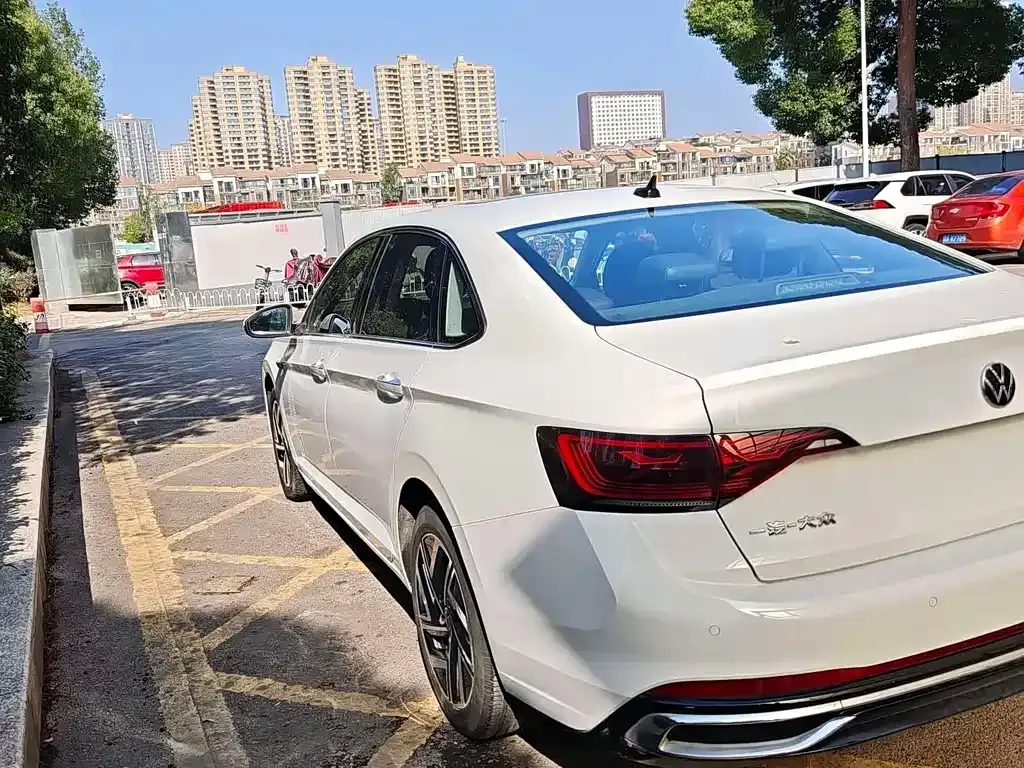 Volkswagen Sagitar 2023 из CN, фото 5