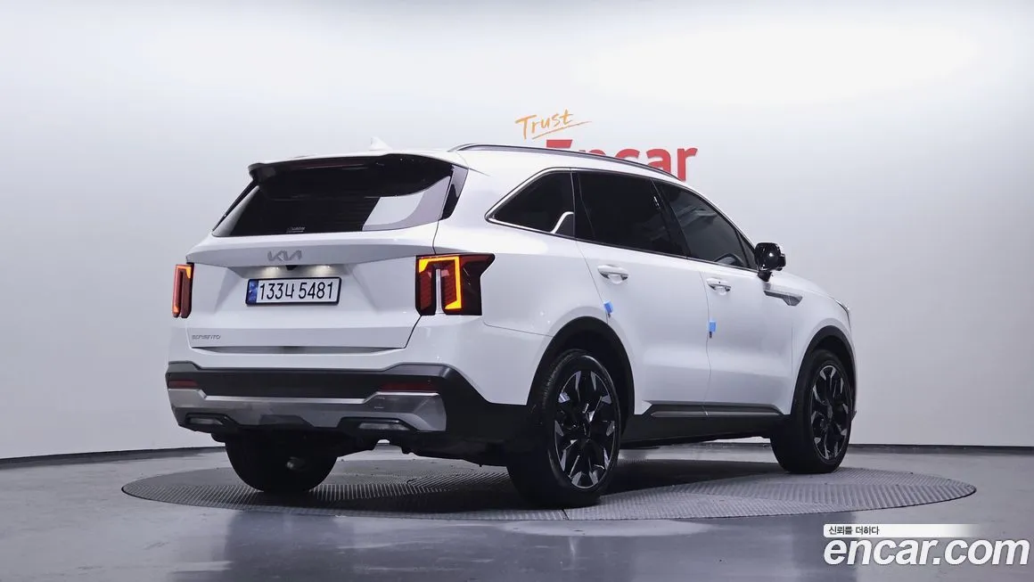 Kia Sorento — фото 4