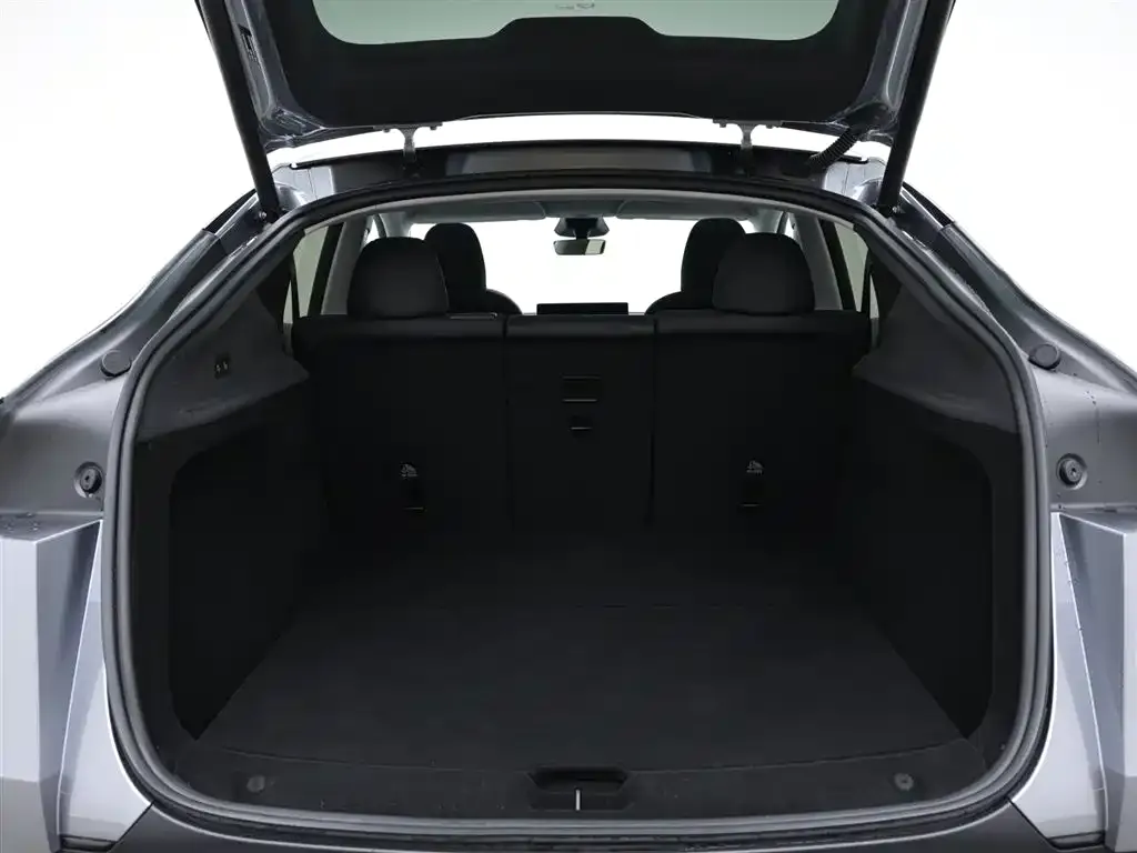 Tesla Model Y 2025 из CN, фото 5