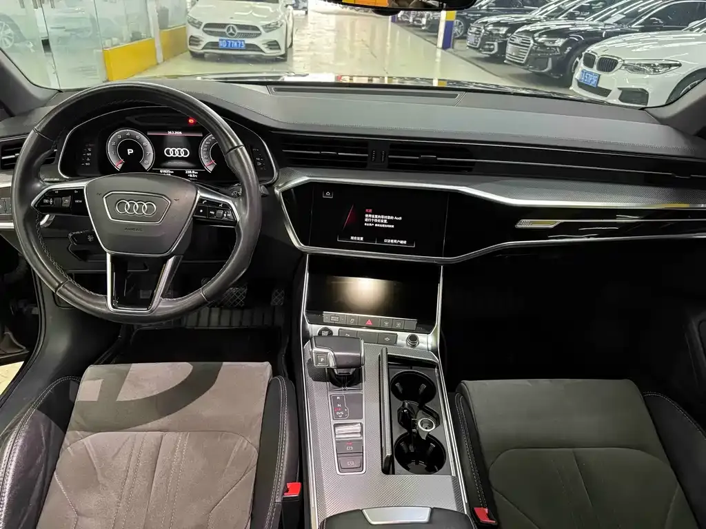 Audi A6L 2022 из CN, фото 5