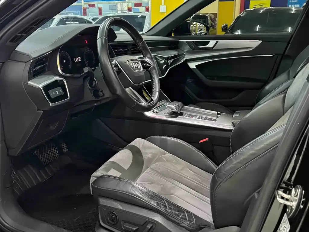 Audi A6L 2022 из CN, фото 4