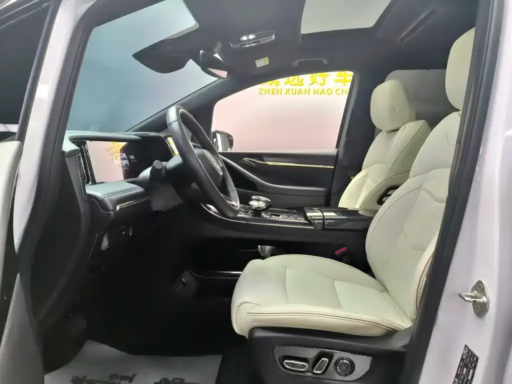 GAC Motor Trumpchi M8 — фото 3