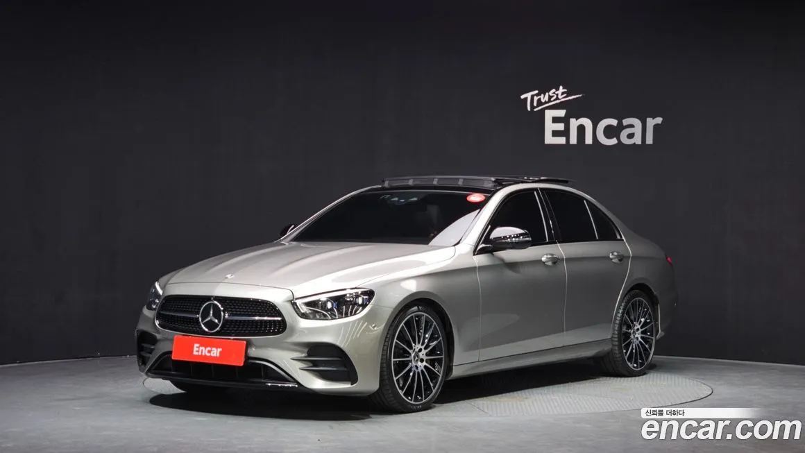 Mercedes-Benz E-Class — фото 1