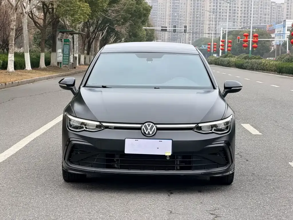 Volkswagen Golf 2023 из CN, фото 4