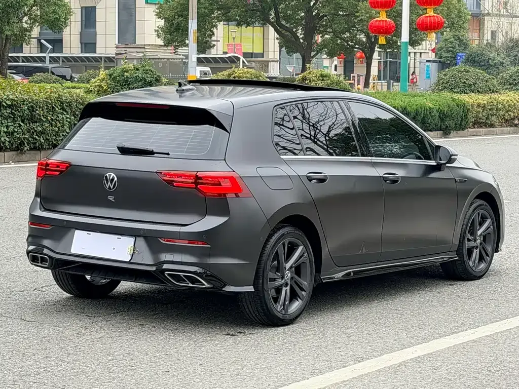 Volkswagen Golf 2023 из CN, фото 9