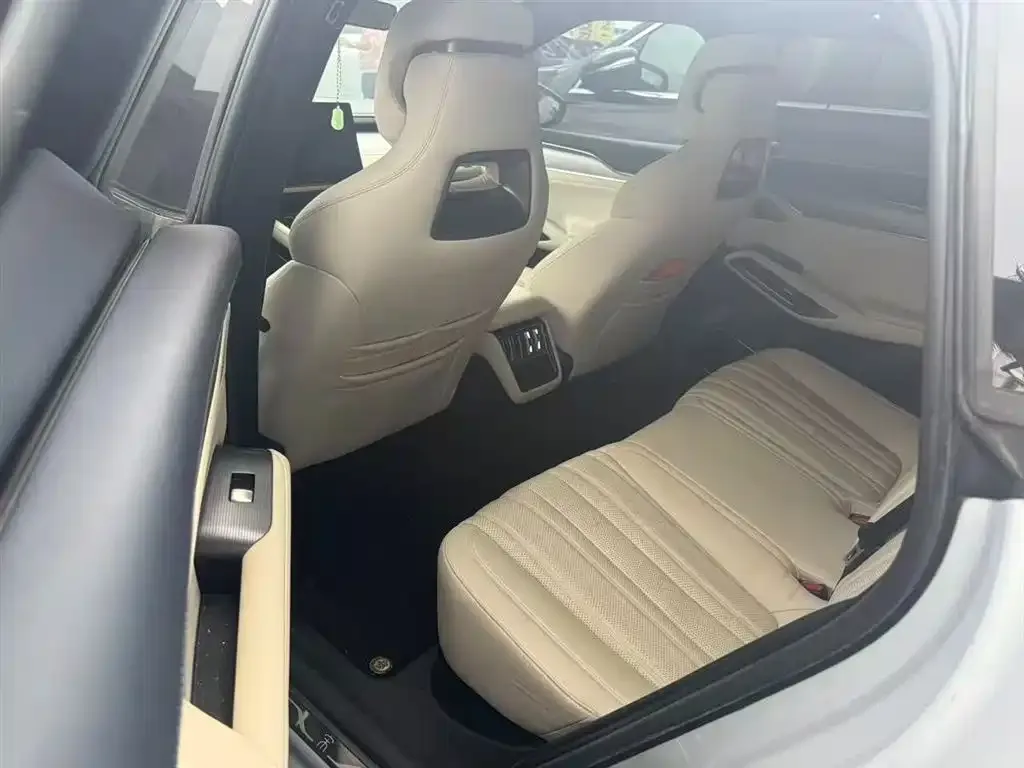 BYD L EV 2024 из CN, фото 3