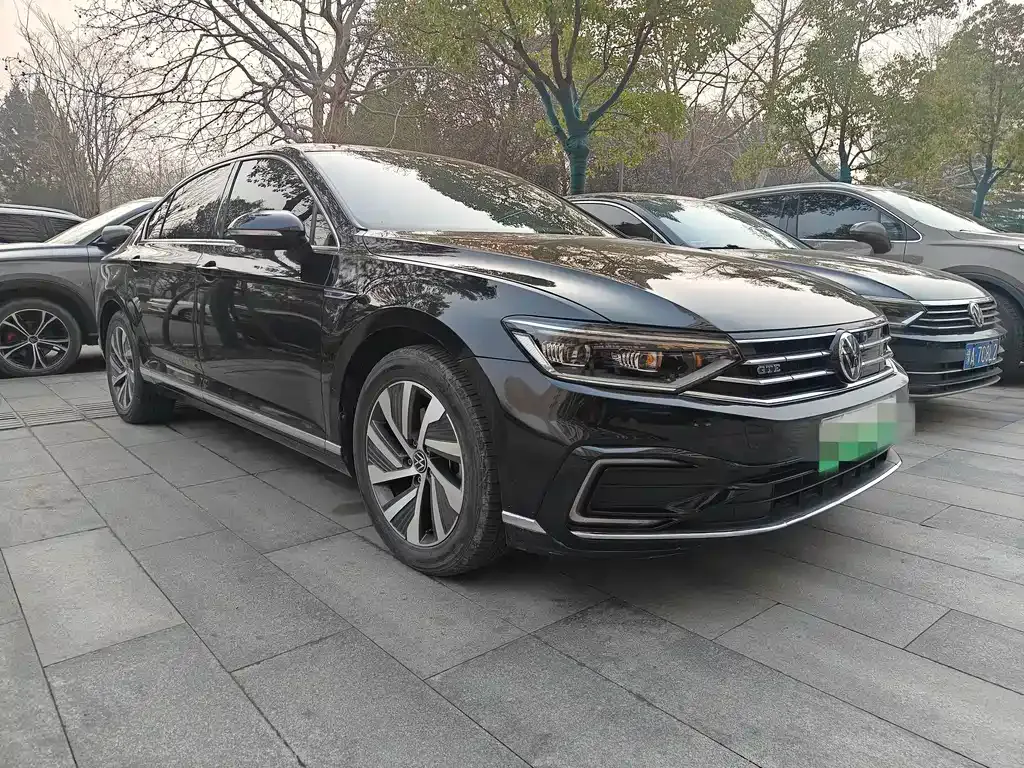 Volkswagen Magotan GTE PHEV 2022 из CN, фото 10