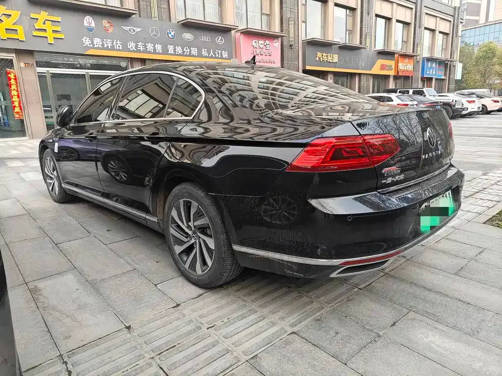 Volkswagen Magotan GTE PHEV 2022 из CN, фото 4