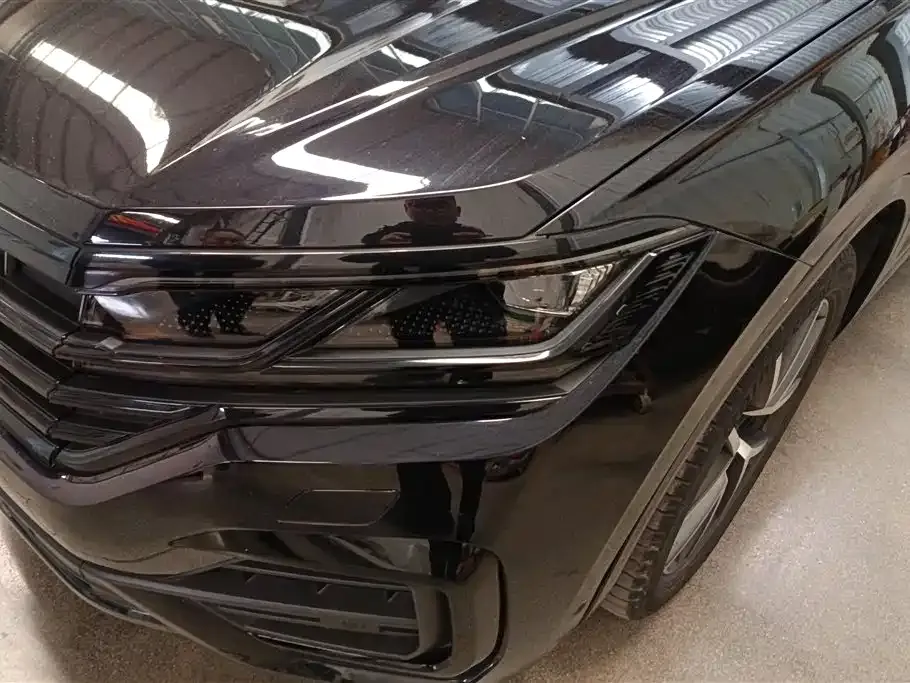 Volkswagen Touareg 2023 из CN, фото 7