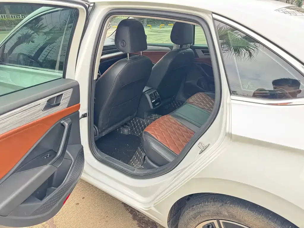 Volkswagen Sagitar 2022 из CN, фото 5