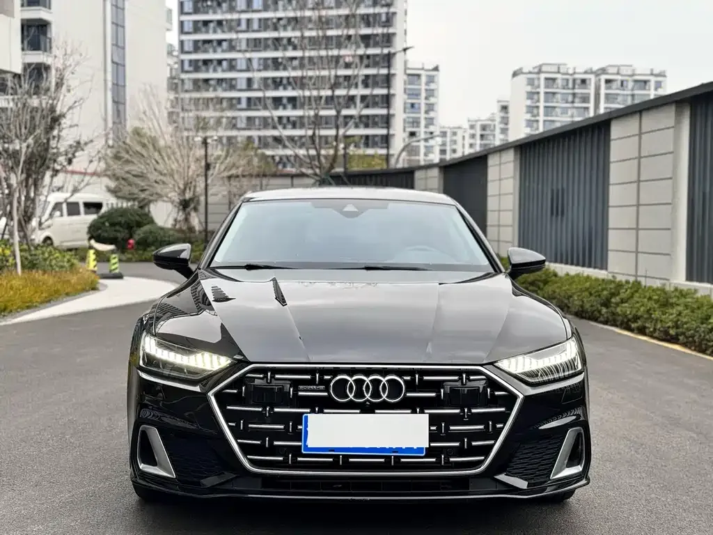 Audi A7L 2023 из CN, фото 6