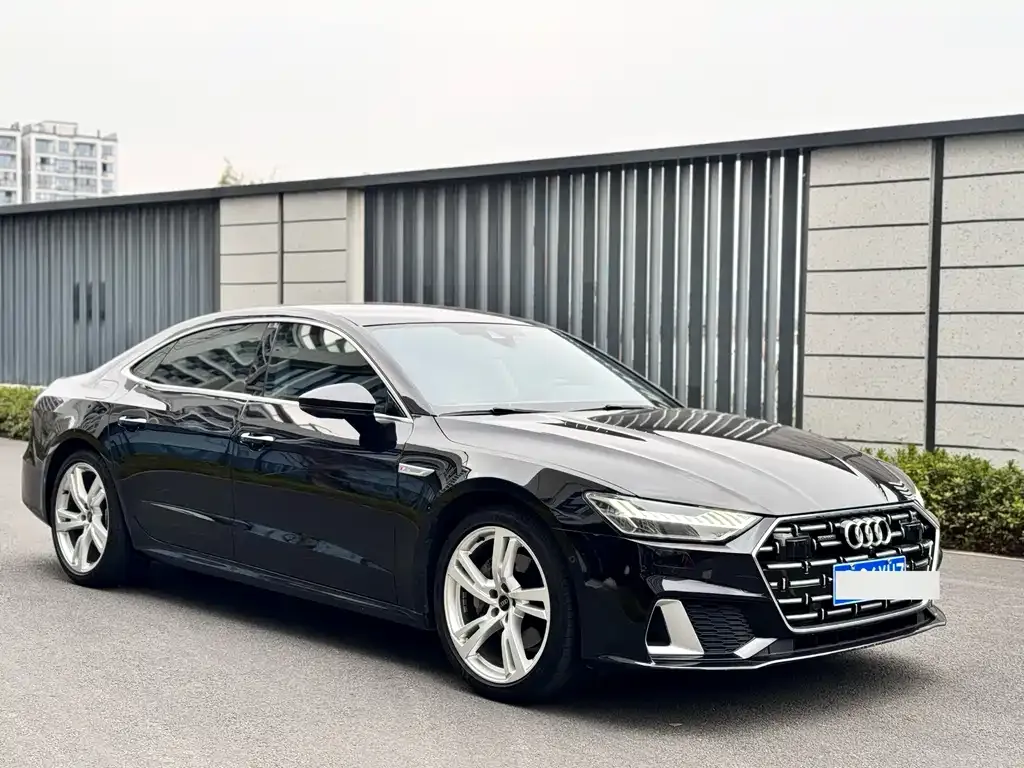 Audi A7L 2023 из CN, фото 10