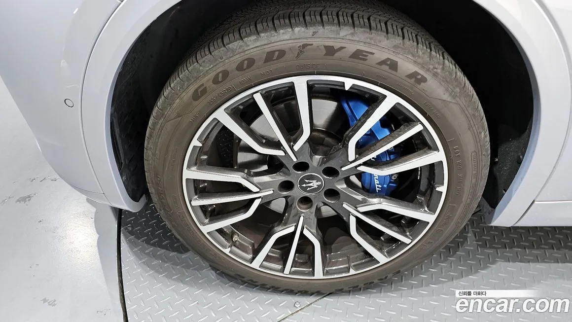 Maserati Grecale 2023 из KR, фото 8