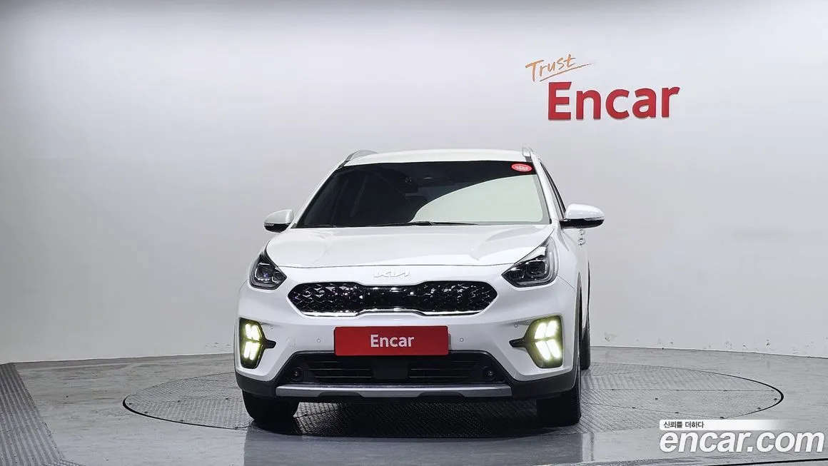 Kia Niro — фото 8