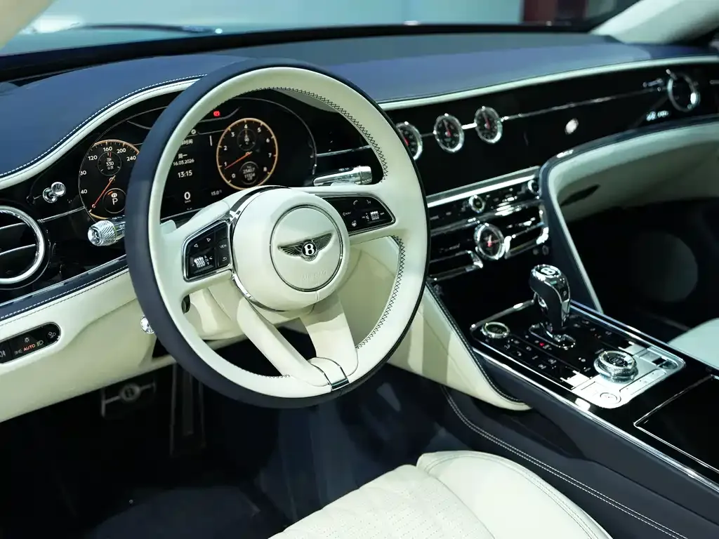 Bentley Flying Spur 2025 из CN, фото 6