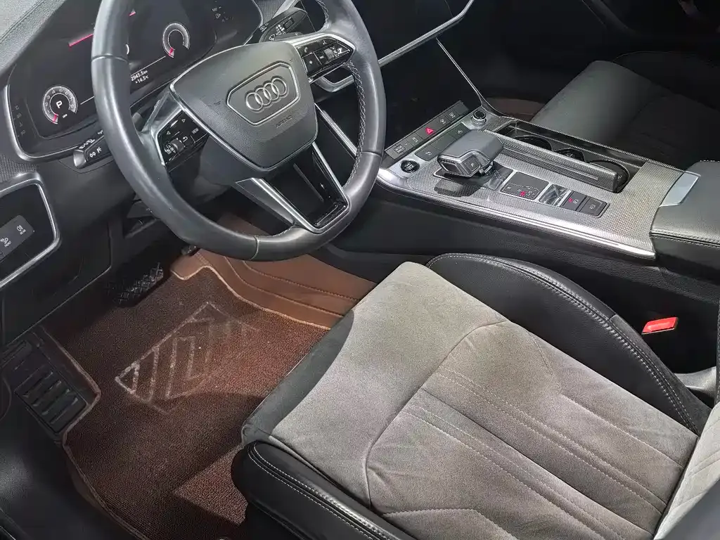 Audi A6L 2022 из CN, фото 8