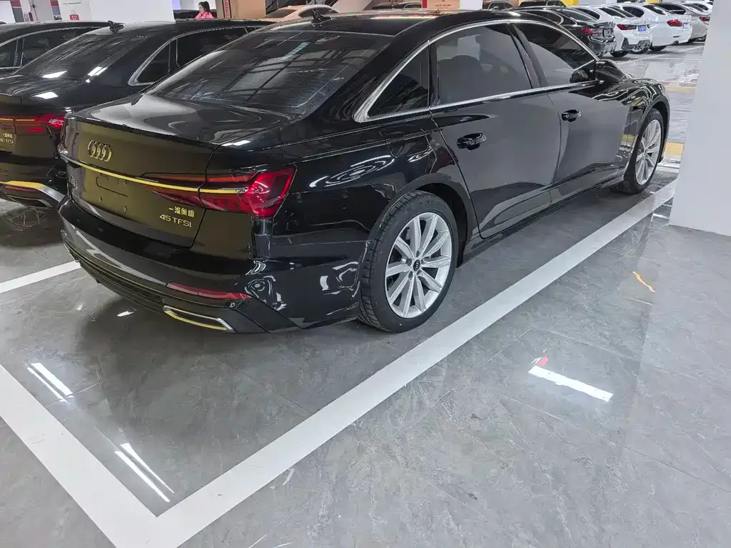 Audi A6L 2022 из CN, фото 4