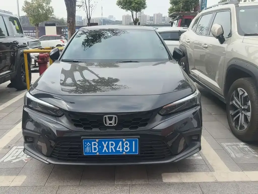Honda Civic — фото 1