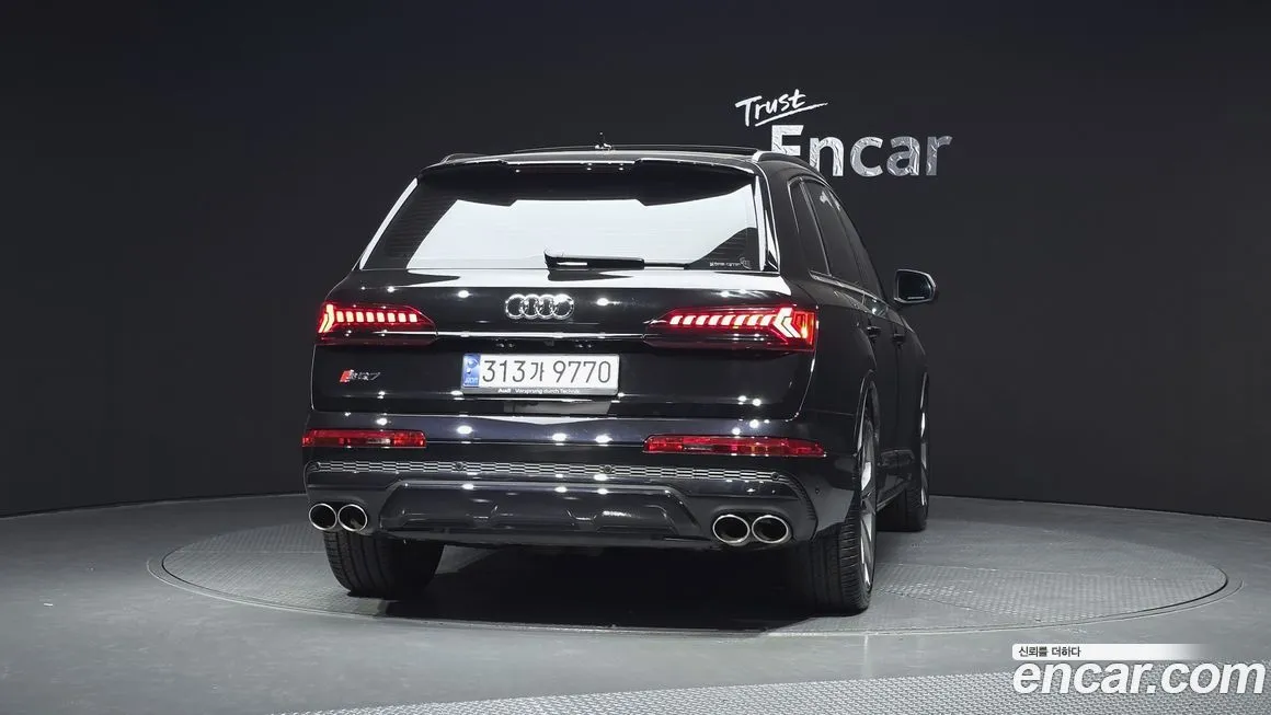 Audi SQ7 2023 из KR, фото 6