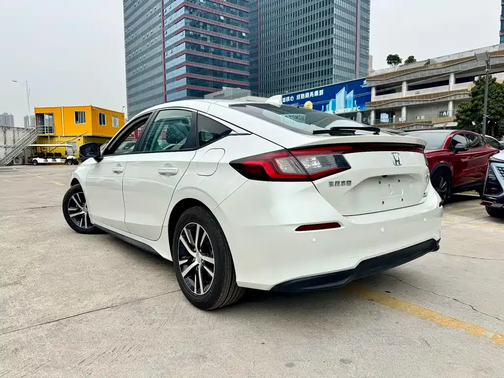 Honda Civic — фото 4