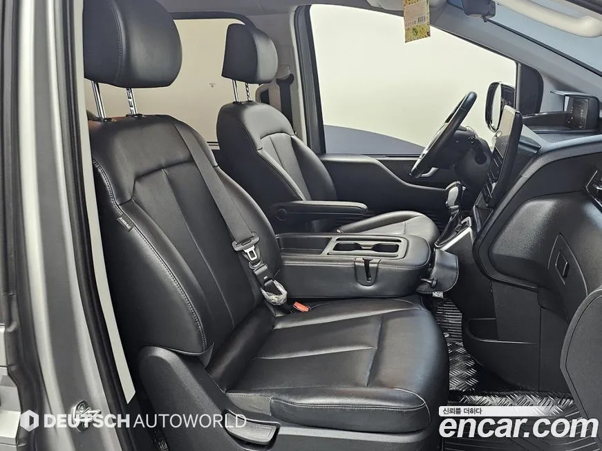 Hyundai Staria — фото 3