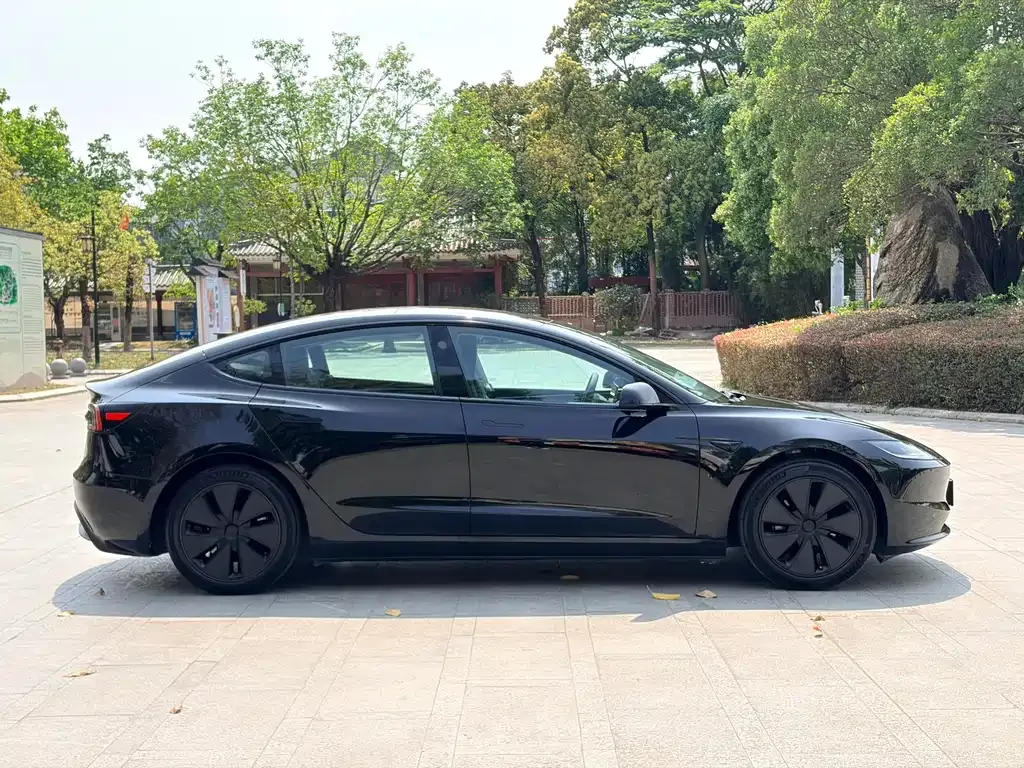 Tesla Model 3 2023 из CN, фото 7