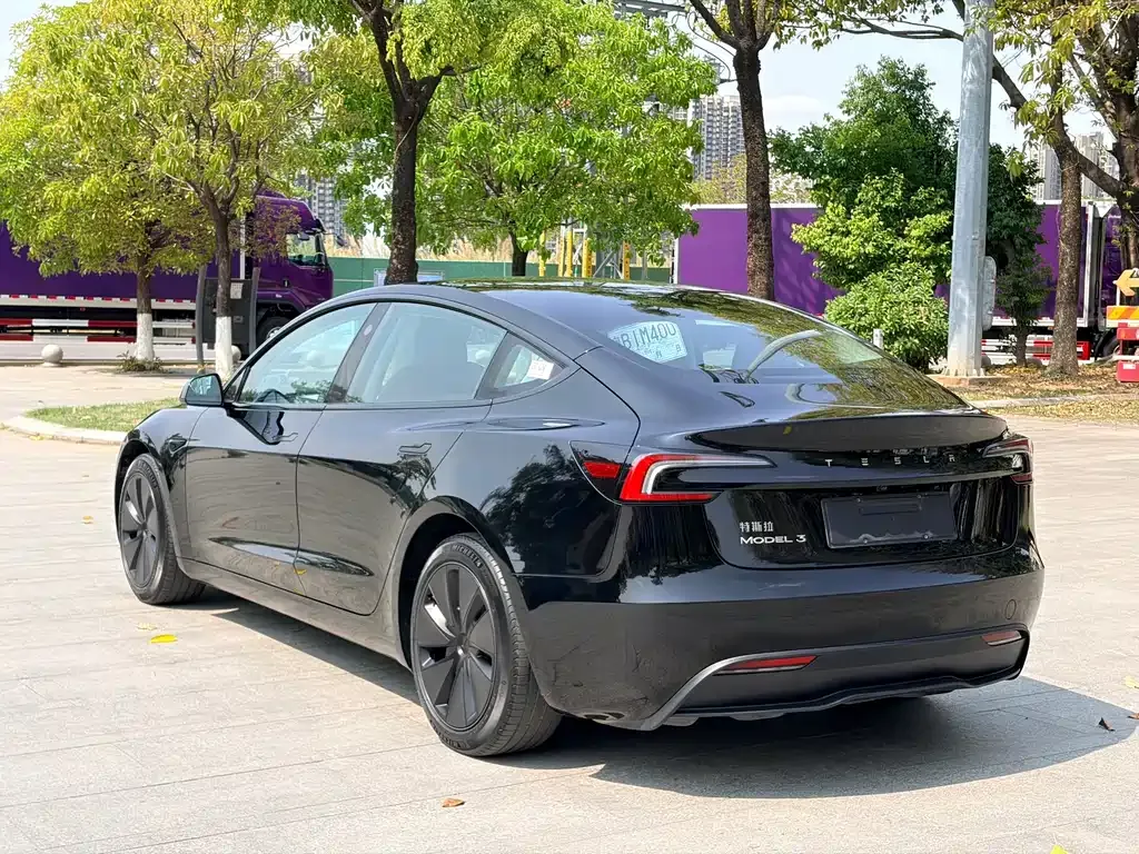 Tesla Model 3 2023 из CN, фото 9