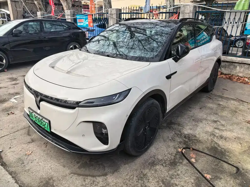 VOYAH Zhiyin 2025 из CN, фото 1