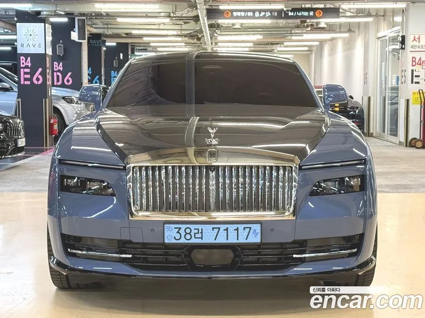 Rolls-Royce Spectre 2024 из KR, фото 8