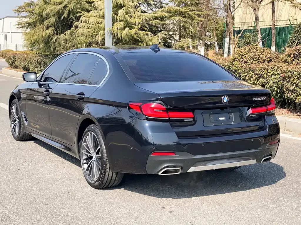 BMW 5 Series — фото 5