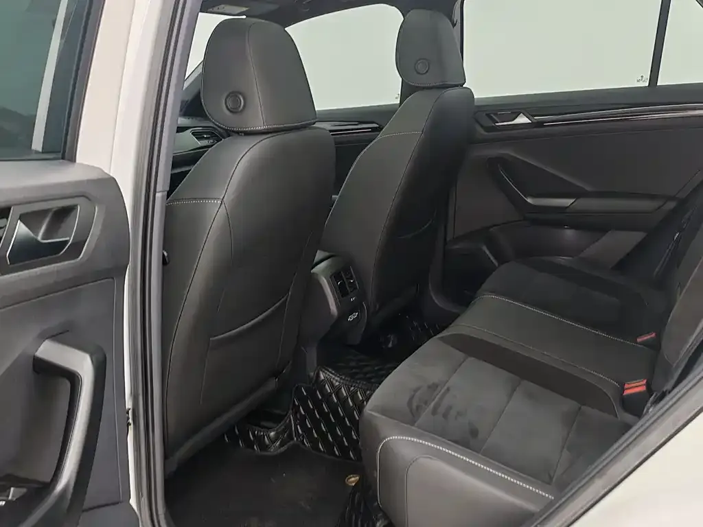 Volkswagen T-Roc 2022 из CN, фото 7